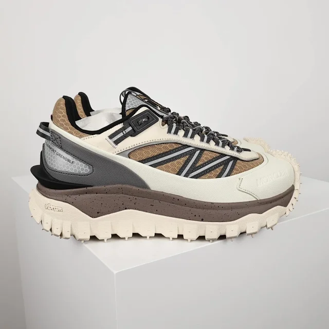 Moncler Sneakers Rugged tread with lug sole product detail image 9