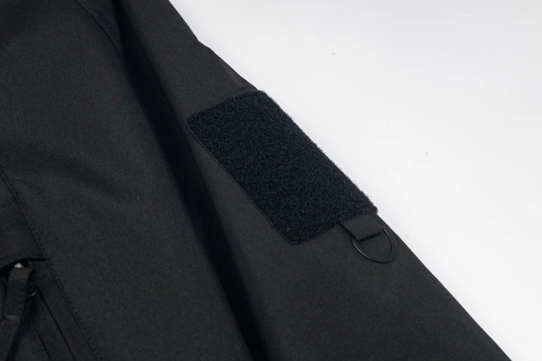 Burberry Logo-Embroidered Windbreaker Black Jacket Outerwear.windbreaker - 14