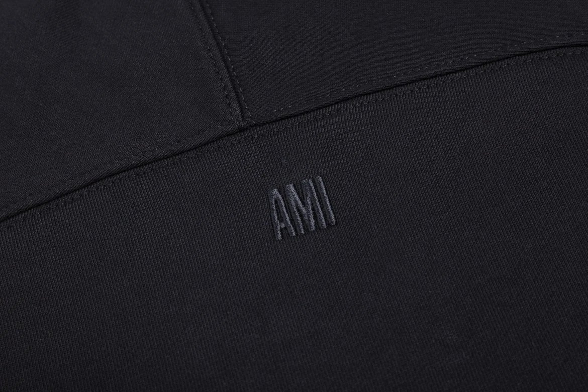 AMI Paris Heart Logo Crewneck Beige Sweater - 7