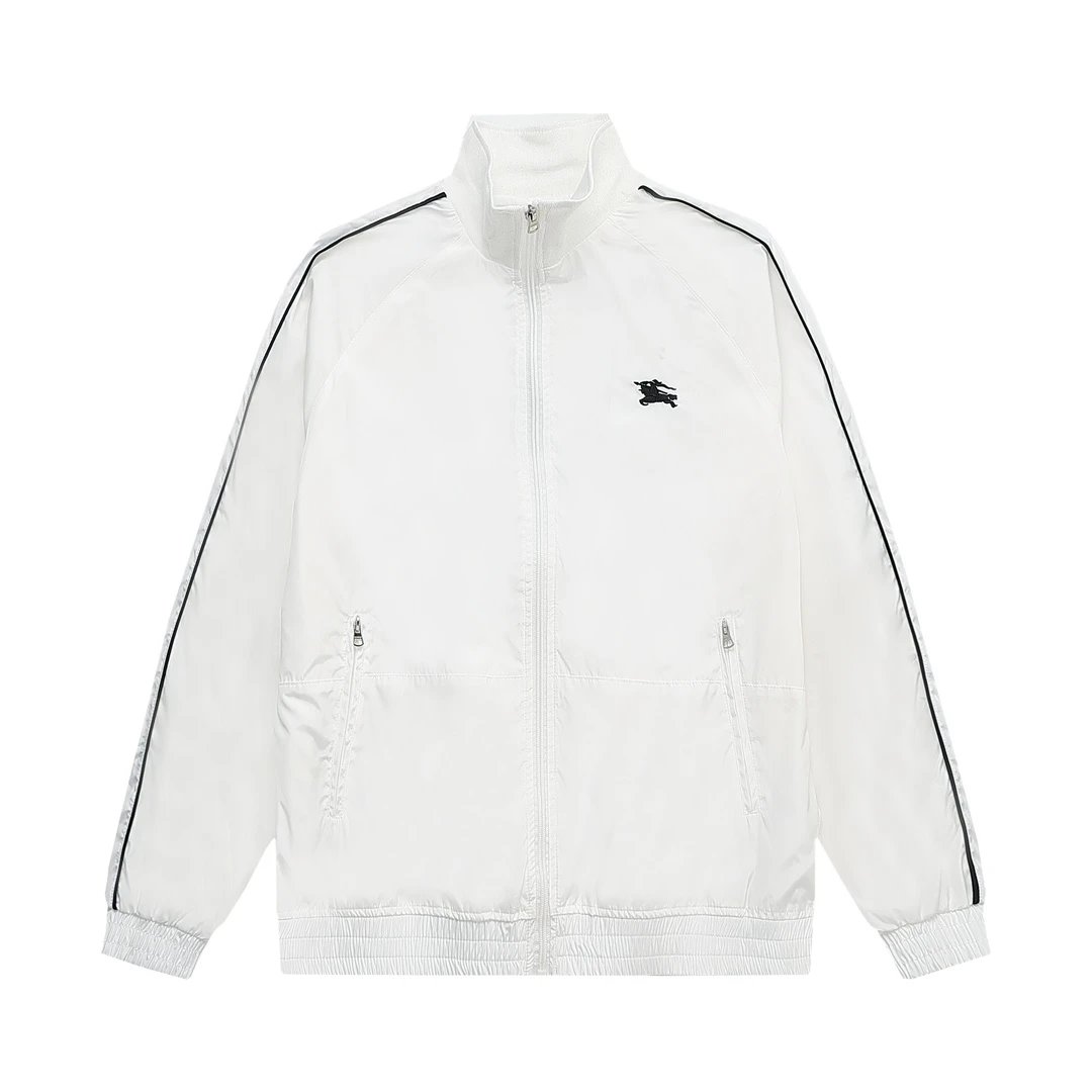 Burberry Logo-Embroidered Windbreaker Black Jacket Outerwear.windbreaker - 42