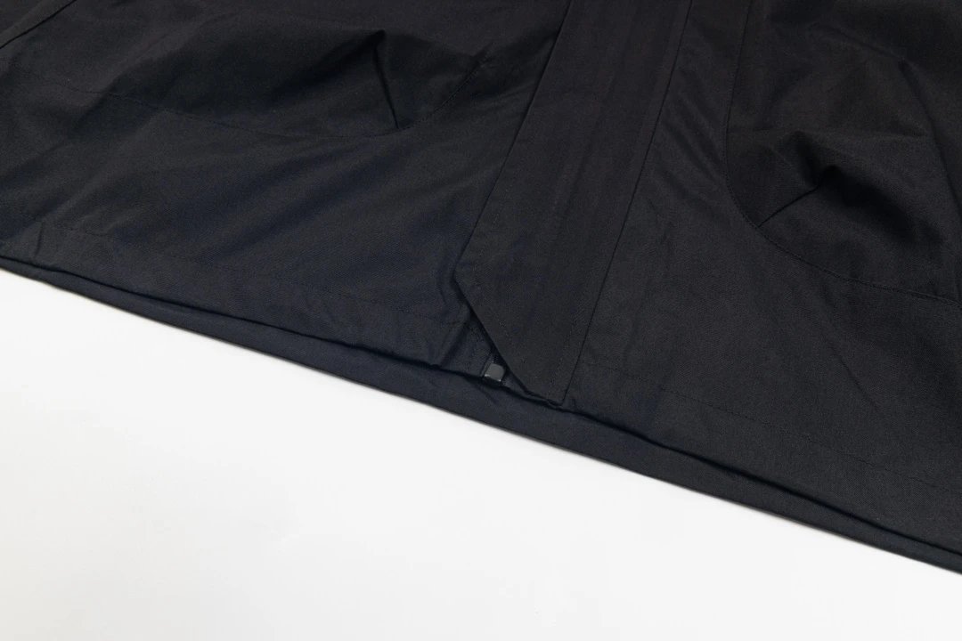 Burberry Logo-Embroidered Windbreaker Black Jacket Outerwear.windbreaker - 17