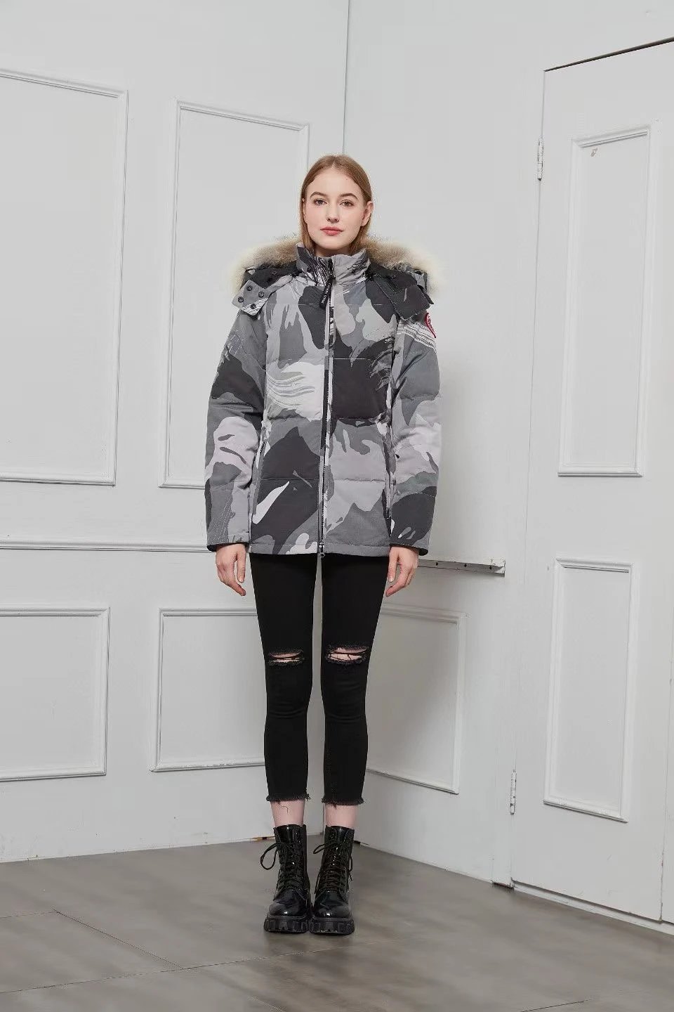 Moncler Camo Print Down Jacket Black Multicolor - 11