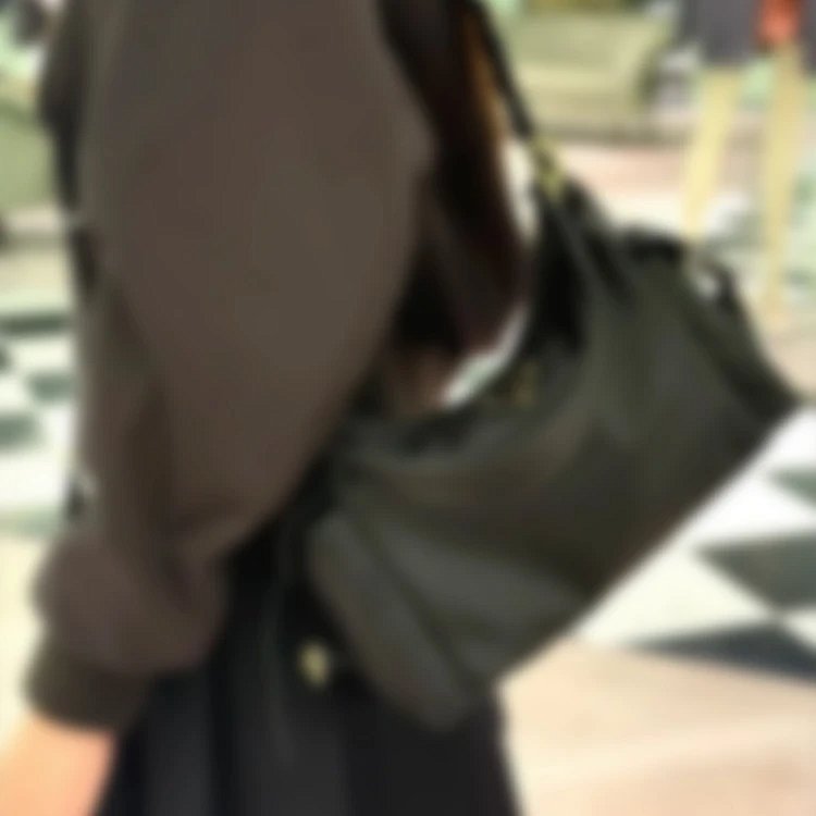 P1159 Item ID 9069 PRA Enamel Metal Triangle Logo Nylon Shoulder Cross Shoulder Handbag Black Large