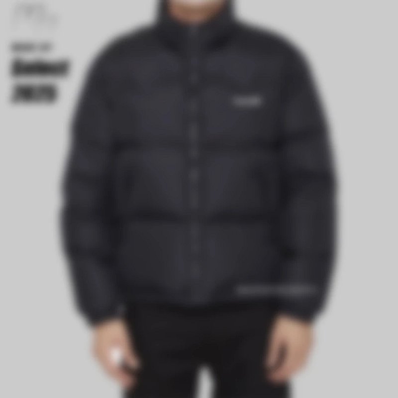 CE Embroidered standing jacket（680¥）