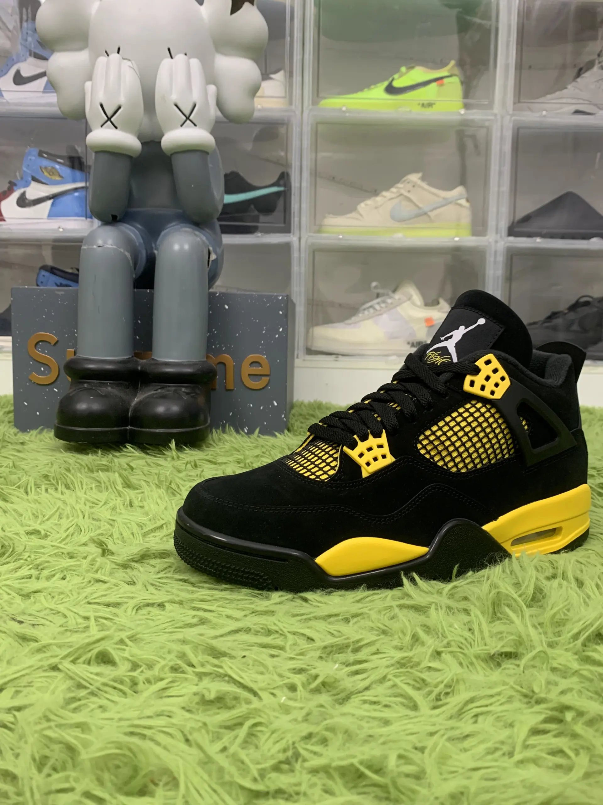 J*rdan 4 Retro Thunder DH6927 017 - 136117