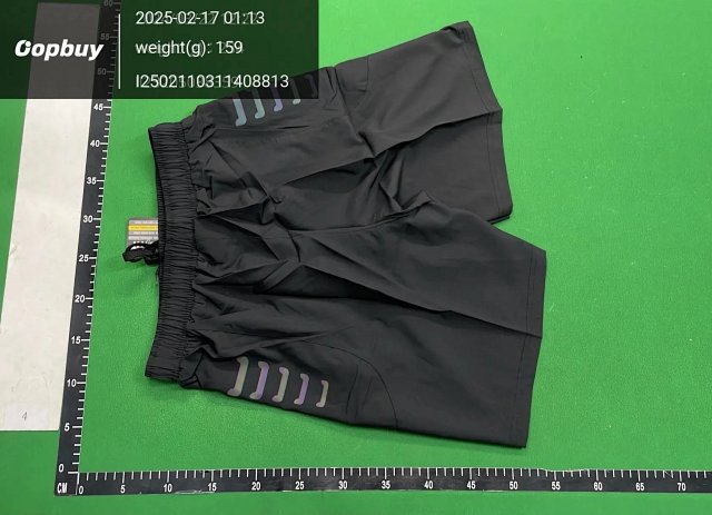 Under Armour Shorts Set: seller detail photo 9