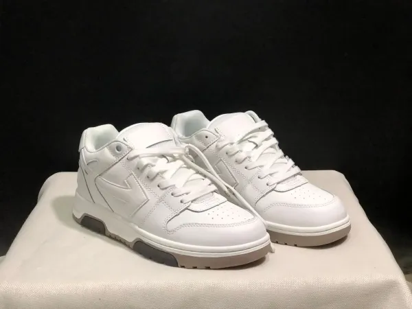 Off-White Diagonal Arrow Low White Sneakers - 1