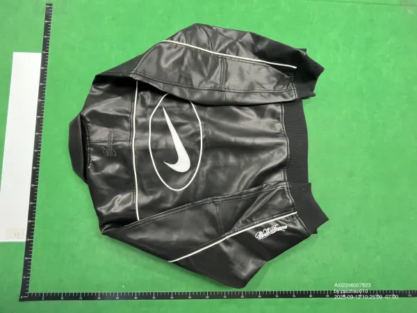 Supreme Arch Logo Coaches Jacket Black Outerwear Jacket - 5