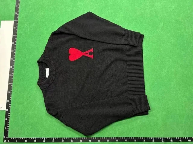 AMI Paris Knitwear de Coeur Heart Logo Crewneck Sweater product detail image 7