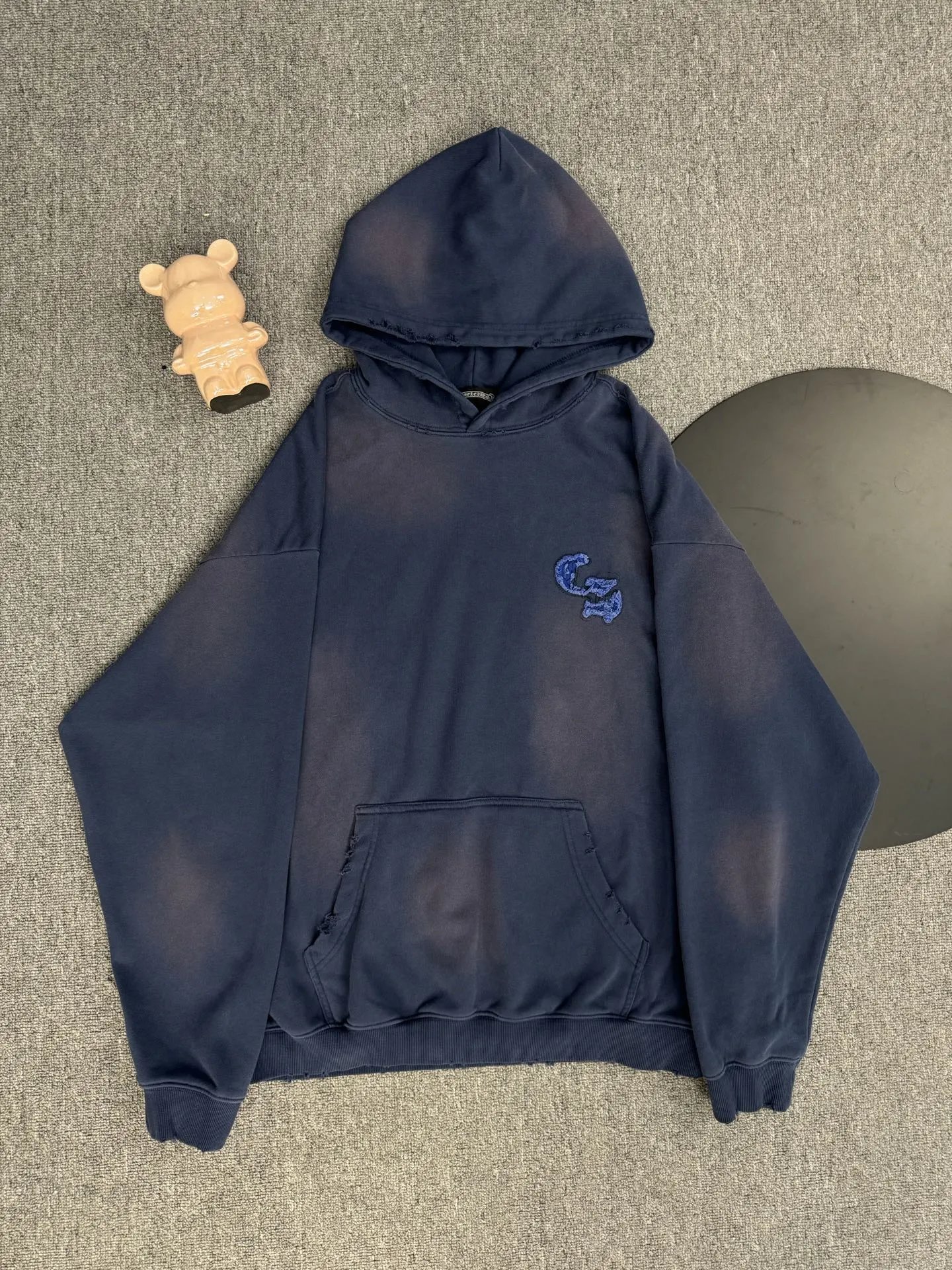 Embroidered Cross Hooded Hoodie photo 2