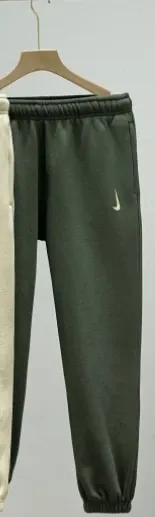 Nike Classic Sweatpants Army Green Sweatpants - 1