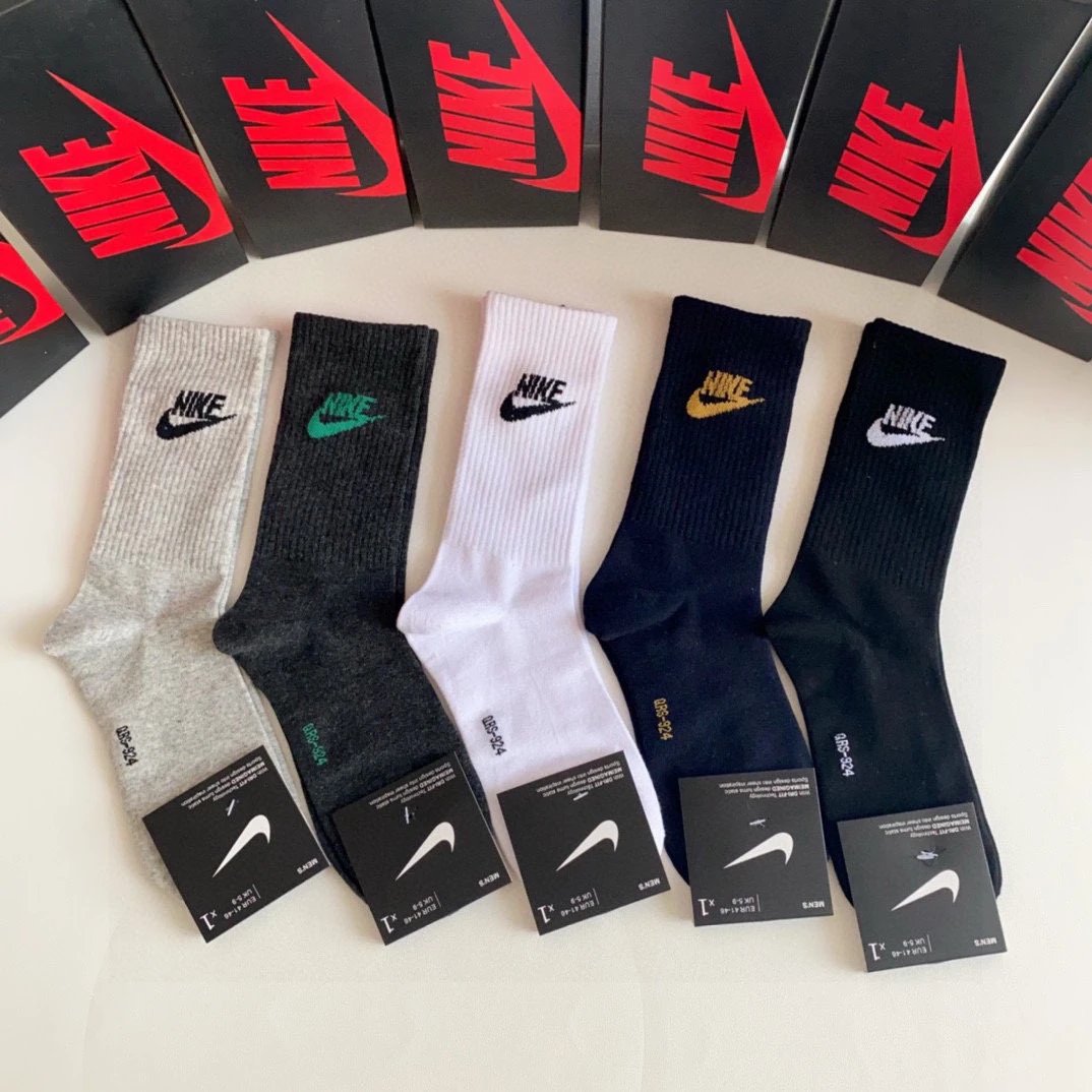 Dior Socks Logo Crew — soc-77