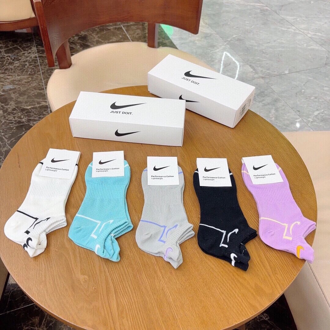 Dior Socks Logo Crew image 10