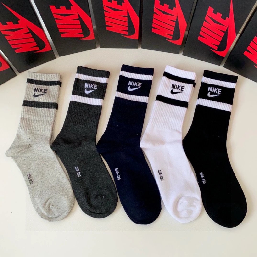 Dior Socks Logo Crew image 9