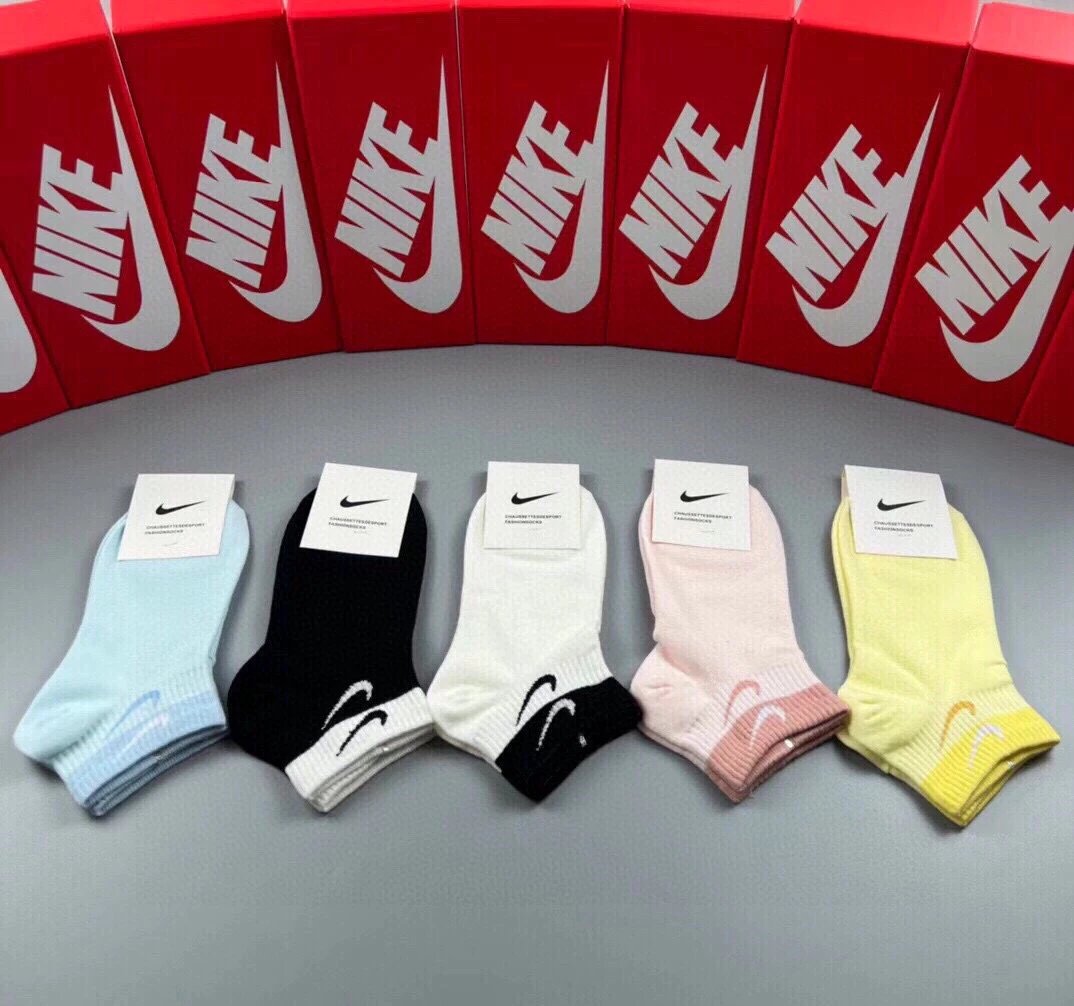 Dior Socks Logo Crew — soc-69