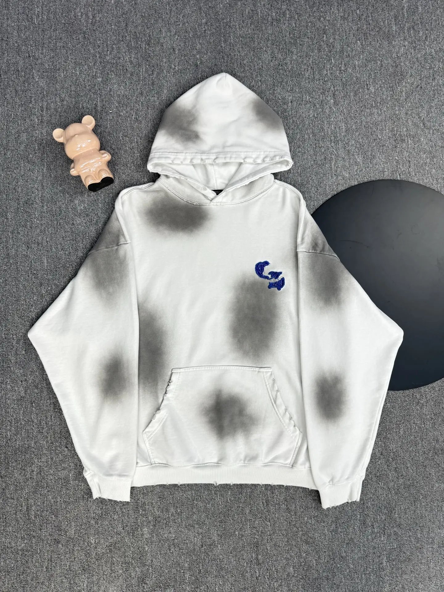 Embroidered Cross Hooded Hoodie photo 3