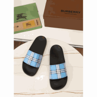 Burberry Slides — seller photo 2