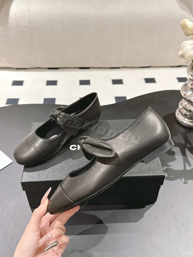 Chanel Leather Shoes Bow Cap-Toe Ballet Flats product detail image 84