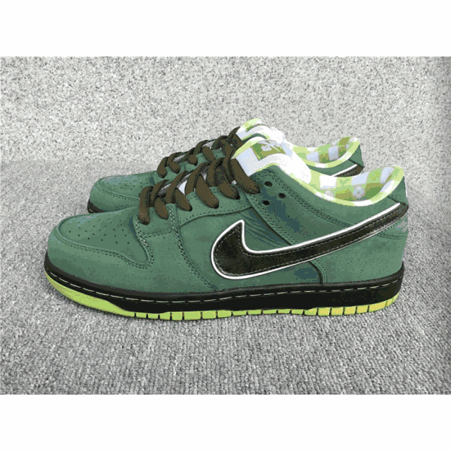 Nike Dunk Shoes: seller detail photo 1