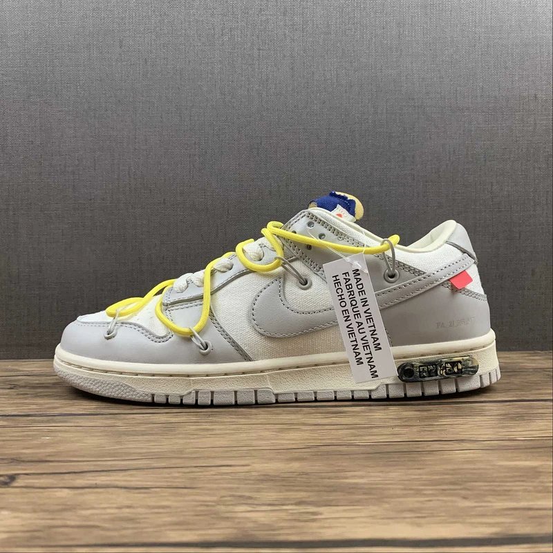 Dunk SB x OFF-white