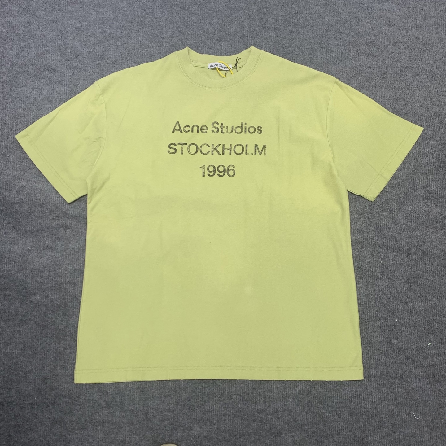 Dark green [short sleeved]