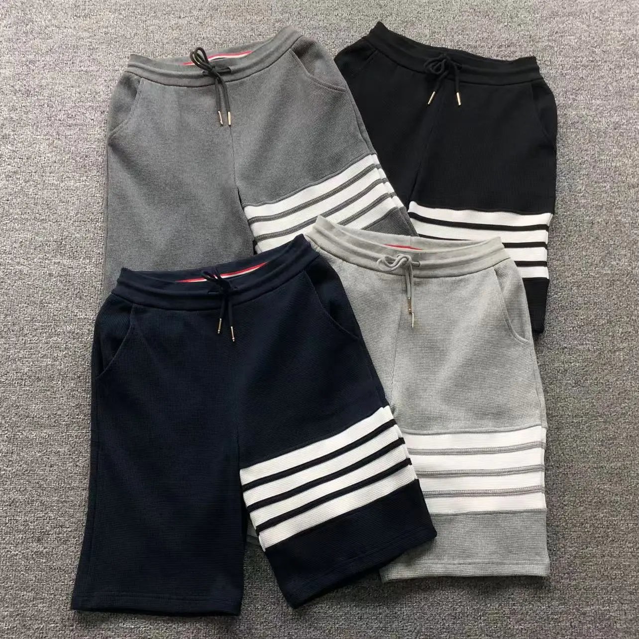 Thom Browne Stripe-Trimmed Waffle Knit Shorts Black - 4