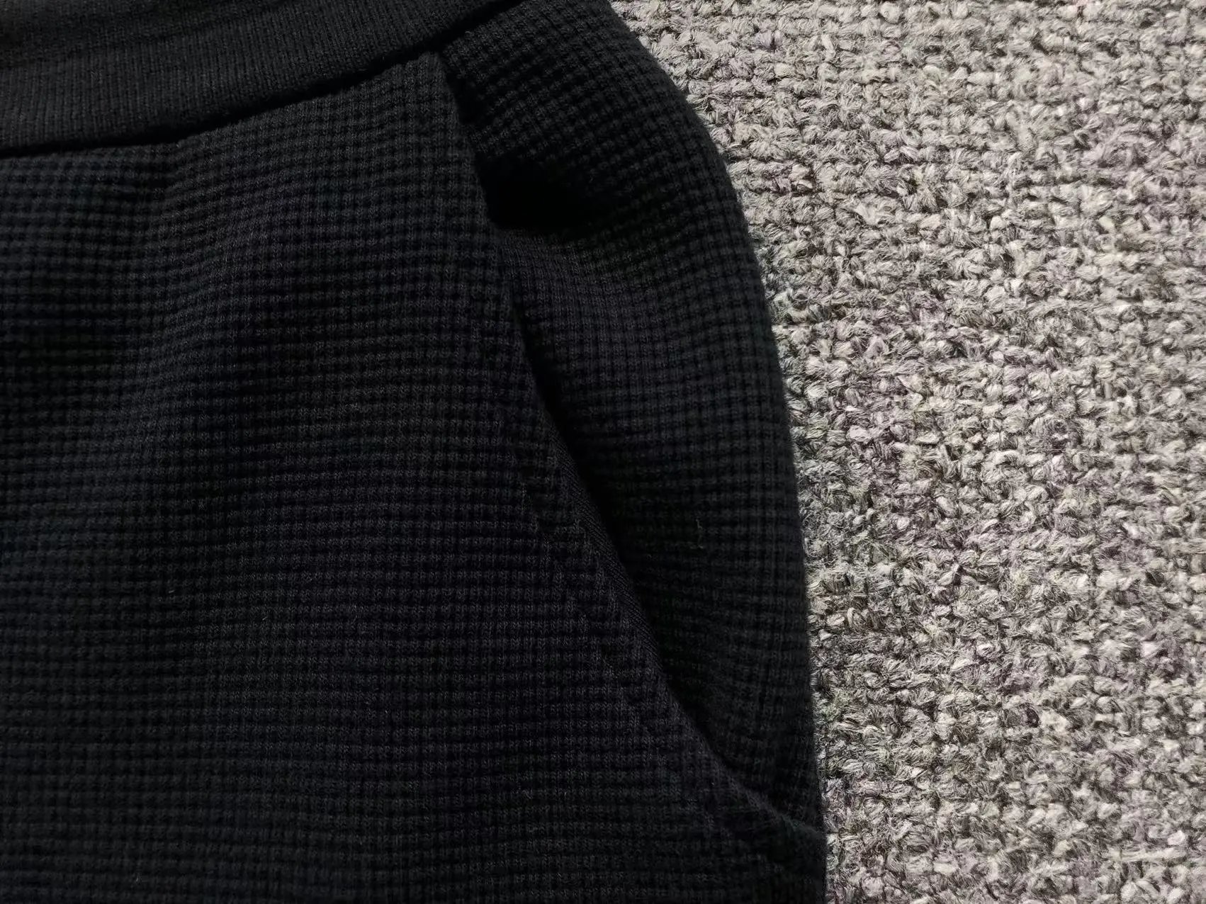 Thom Browne Stripe-Trimmed Waffle Knit Shorts Black - 13
