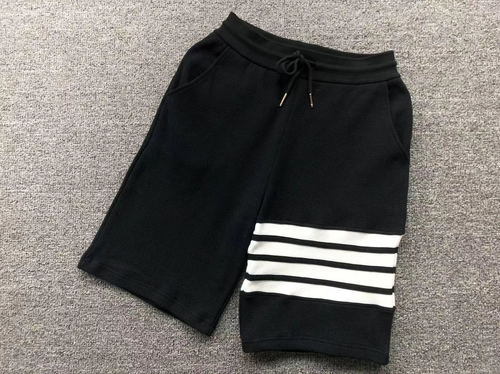 Thom Browne Stripe-Trimmed Waffle Knit Shorts Black - 8
