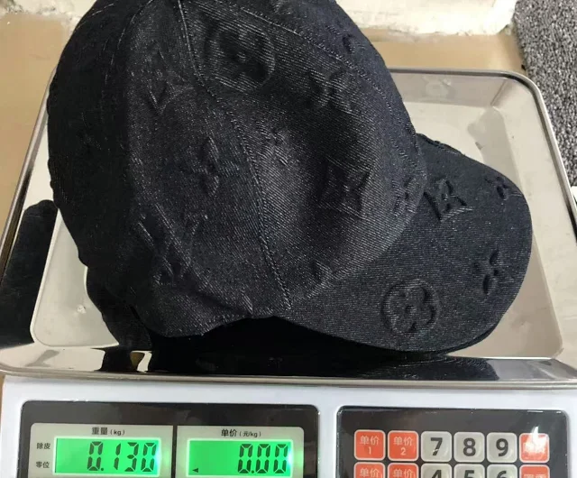 Louis Vuitton Hats Embossed Monogram Baseball Cap product detail image 12