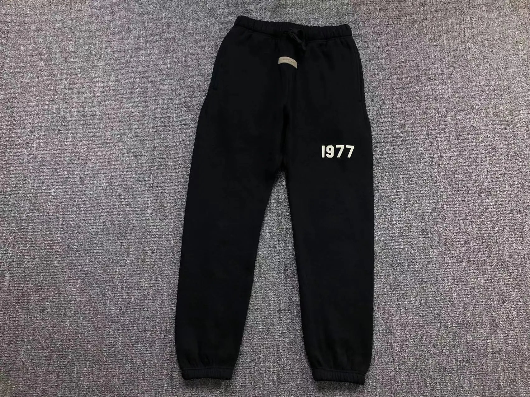 NBA Essentials Logo Sweatpants Black - 17
