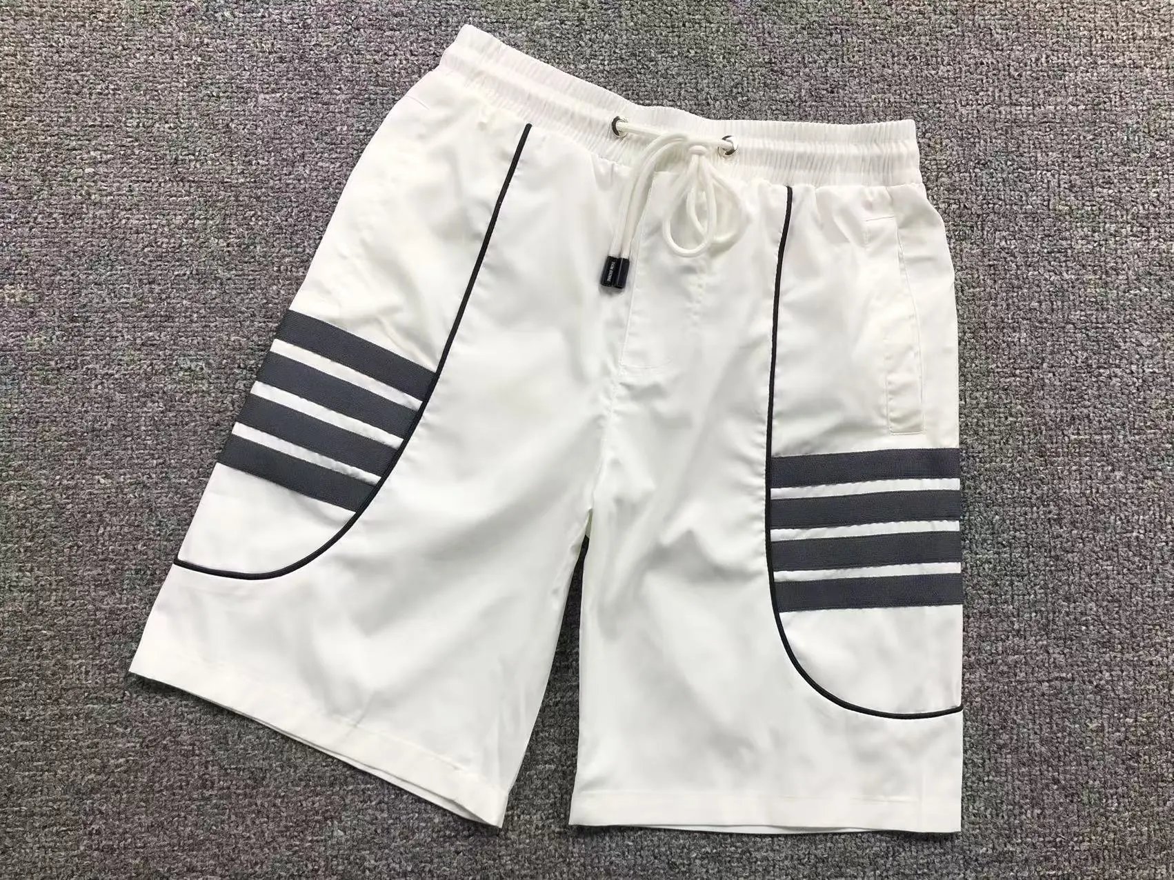 Thom Browne Stripe-Trimmed Waffle Knit Shorts Black - 16
