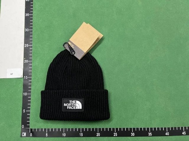Moncler Hat: seller detail photo 8