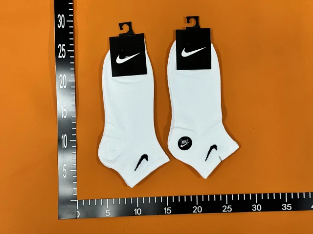 Nike Socks Everyday Lightweight No-Show product detail image 3