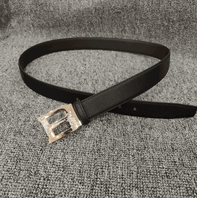 Burberry Belts Engraved monogram buckle product detail image 1