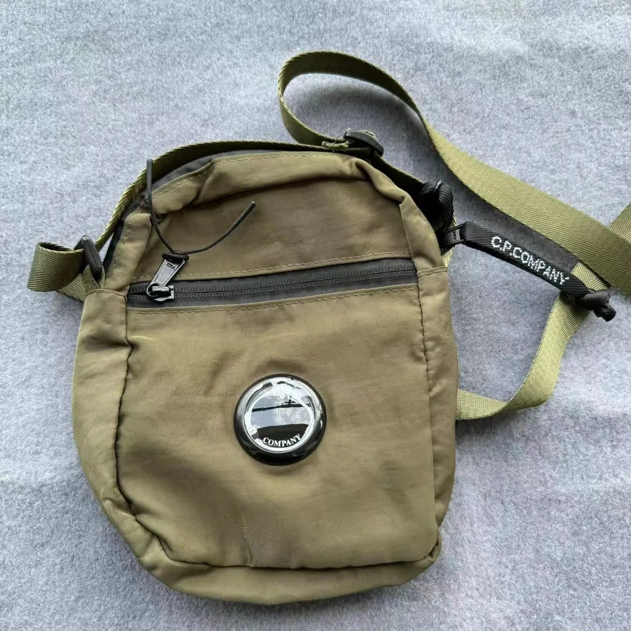 Traphouse x Unknown Model Blue Crossbody Bag - 13