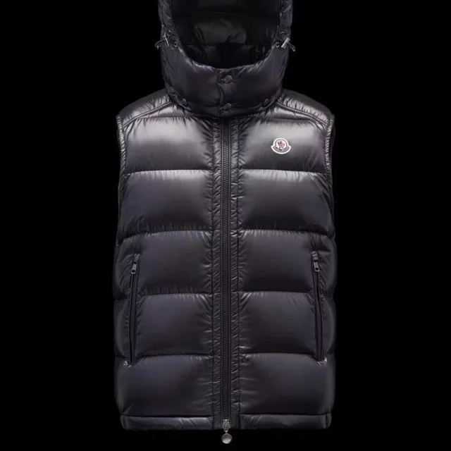 Moncler Vests Bormes Hooded Quilted Down Vest product detail image 5
