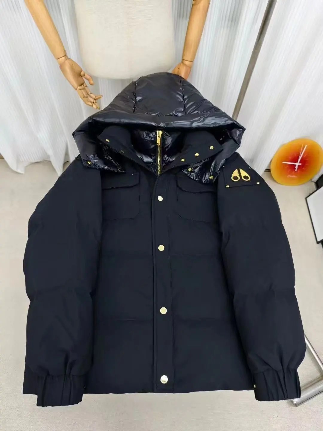 01 Black