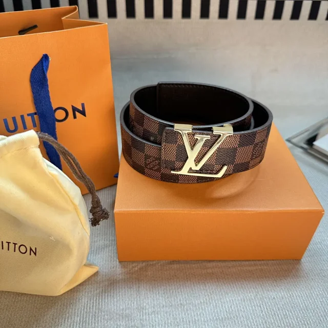 Louis Vuitton Belts LV Buckle Monogram Belt product detail image 11
