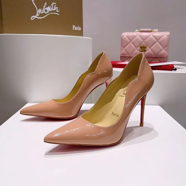 Christian Louboutin High Heels Pointed-Toe Patent Leather Red-Sole Stiletto Pumps product detail image 5