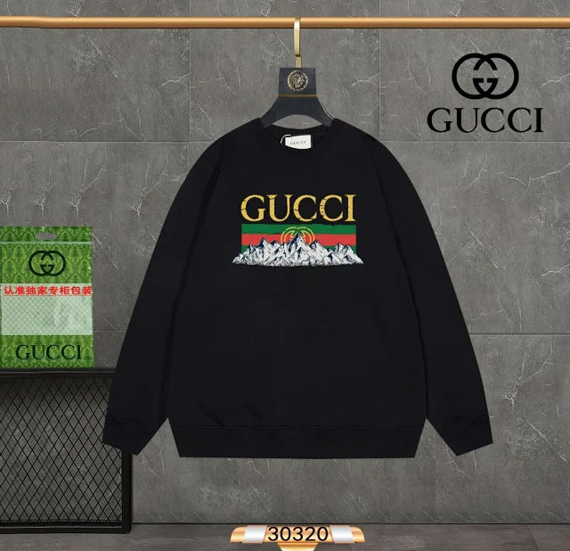 Gucci Crewneck graphic sweatshirt product detail image 9