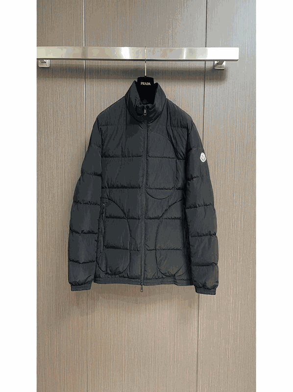 Moncler Down Jackets Fur-Trim Hooded Belted Jacket product detail image 1