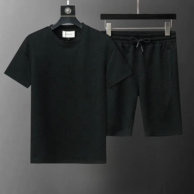 Louis Vuitton Short-sleeve T-shirt and drawstring shorts set product detail image 15
