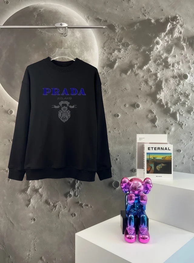 Prada Hoodies & Sweatshirts Crewneck Triangle Logo Print Sweatshirt product detail image 15
