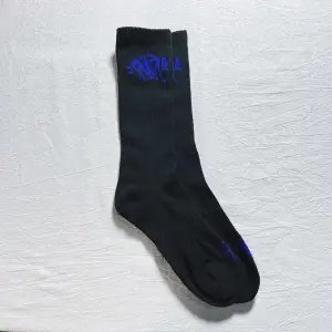 一双黑蓝 没袋子