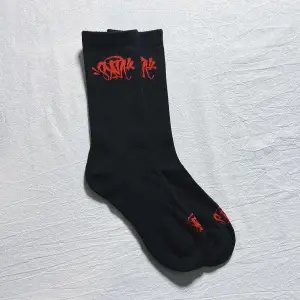 一双黑红 没袋子