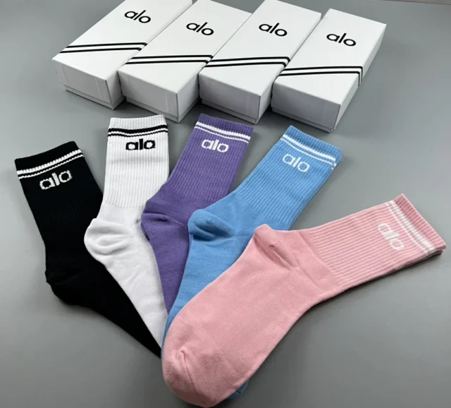 Louis Vuitton Socks L-001 product detail image 12