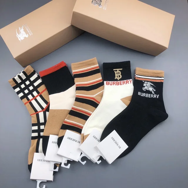 Louis Vuitton Socks L-001 product detail image 9