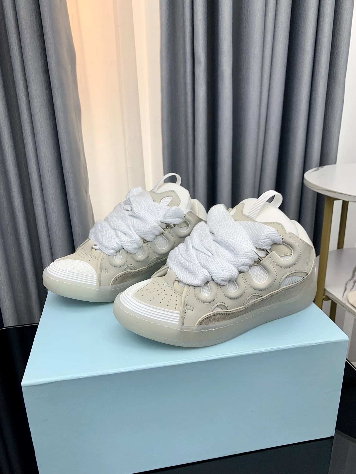 Product view 12