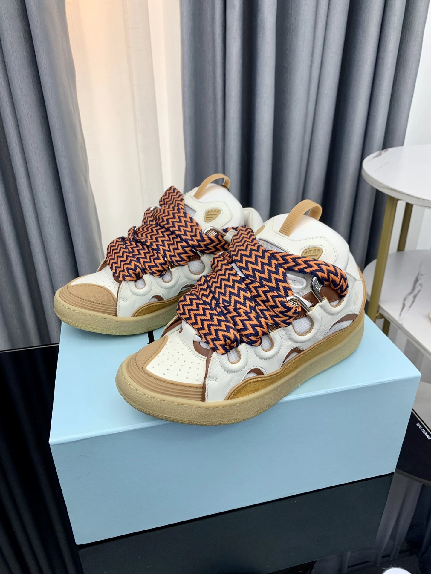 Product view 18