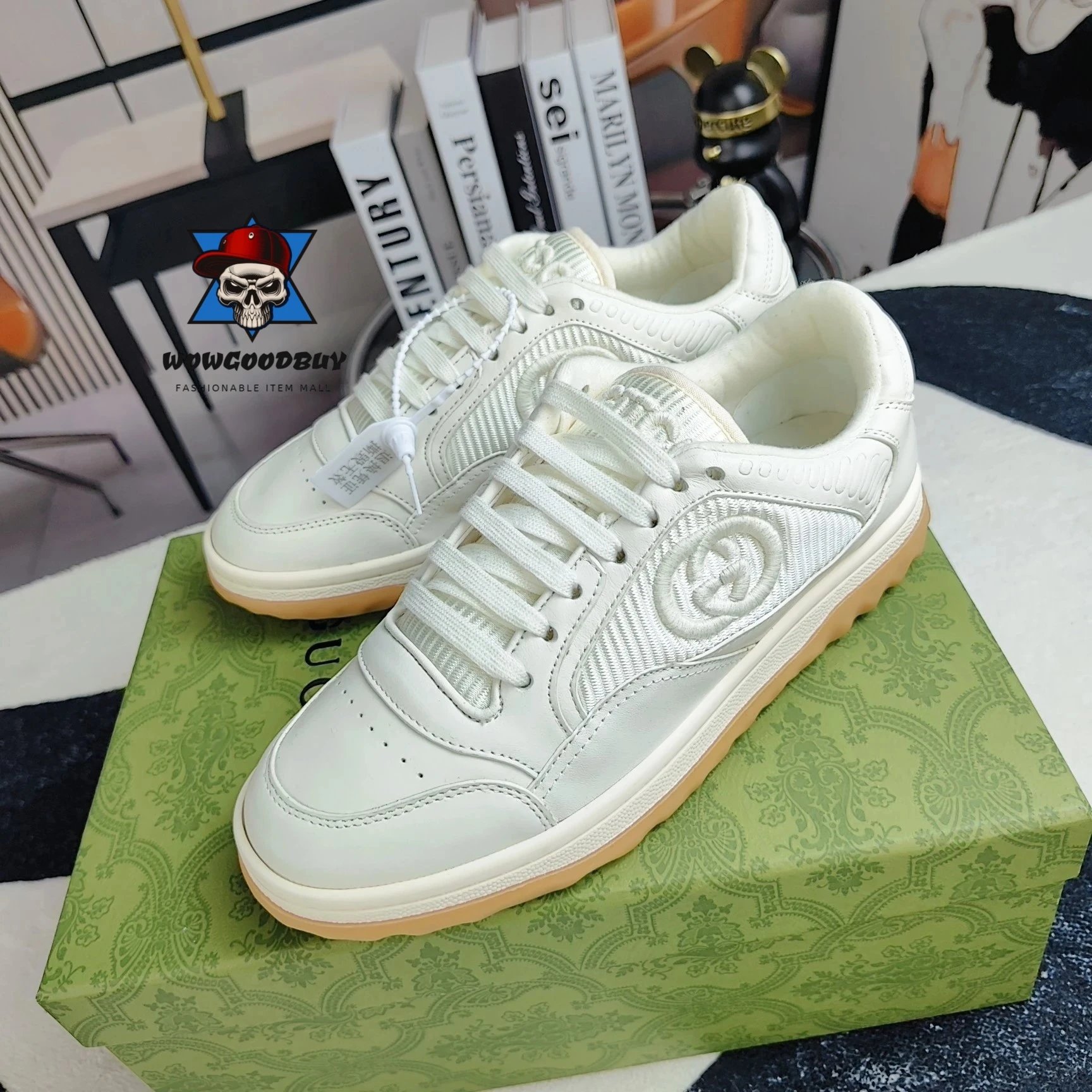 Gucci Rhyton Low-Top White and Sky Blue Sneakers - 12